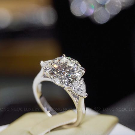 Nhẫn vàng trắng đính kim cương N601.9