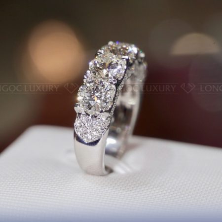 Nhẫn vàng trắng đính kim cương N423.112