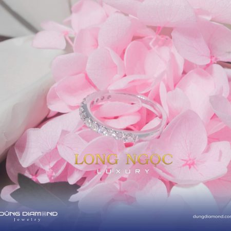 Nhẫn đính kim cương Minimal tinh tế