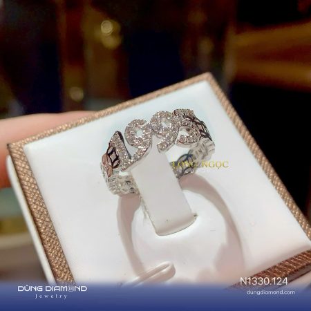 Nhẫn năm sinh đính KC N1330.124