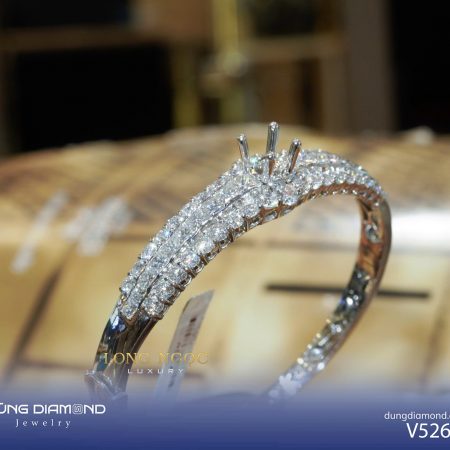 Vòng tay nữ đính KC V526