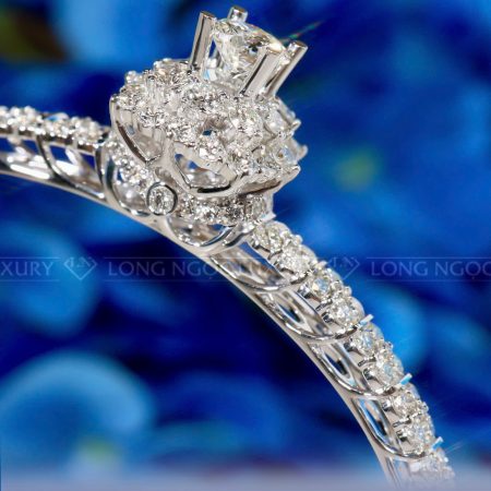 Vòng tay nữ đính KC V578